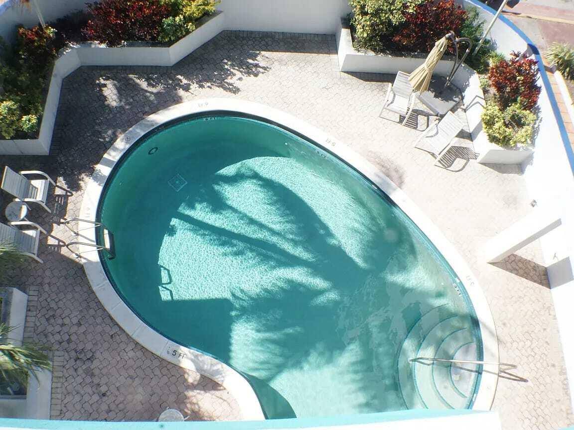 6941 Carlyle Avenue, Miami Beach, FL 33141