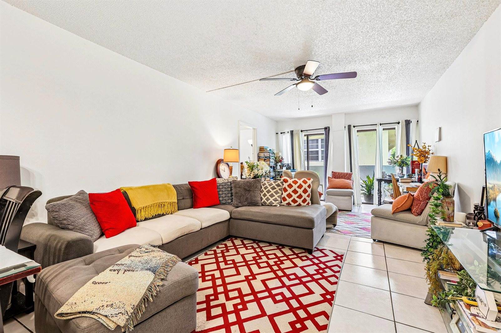 6941 Carlyle Avenue, Miami Beach, FL 33141