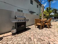 6941 Carlyle Avenue, Miami Beach, FL 33141