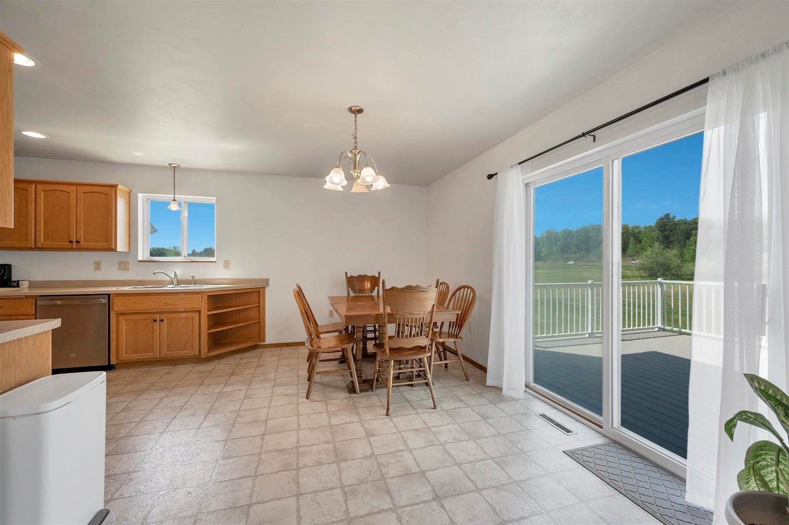483 Madeline Lane, Little Suamico, WI 54141