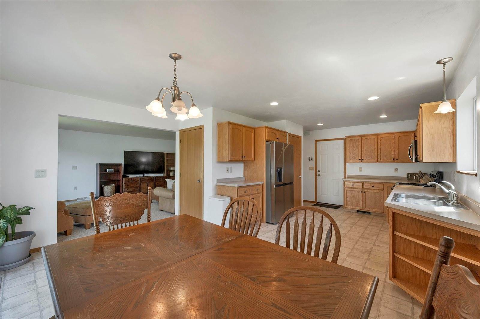 483 Madeline Lane, Little Suamico, WI 54141