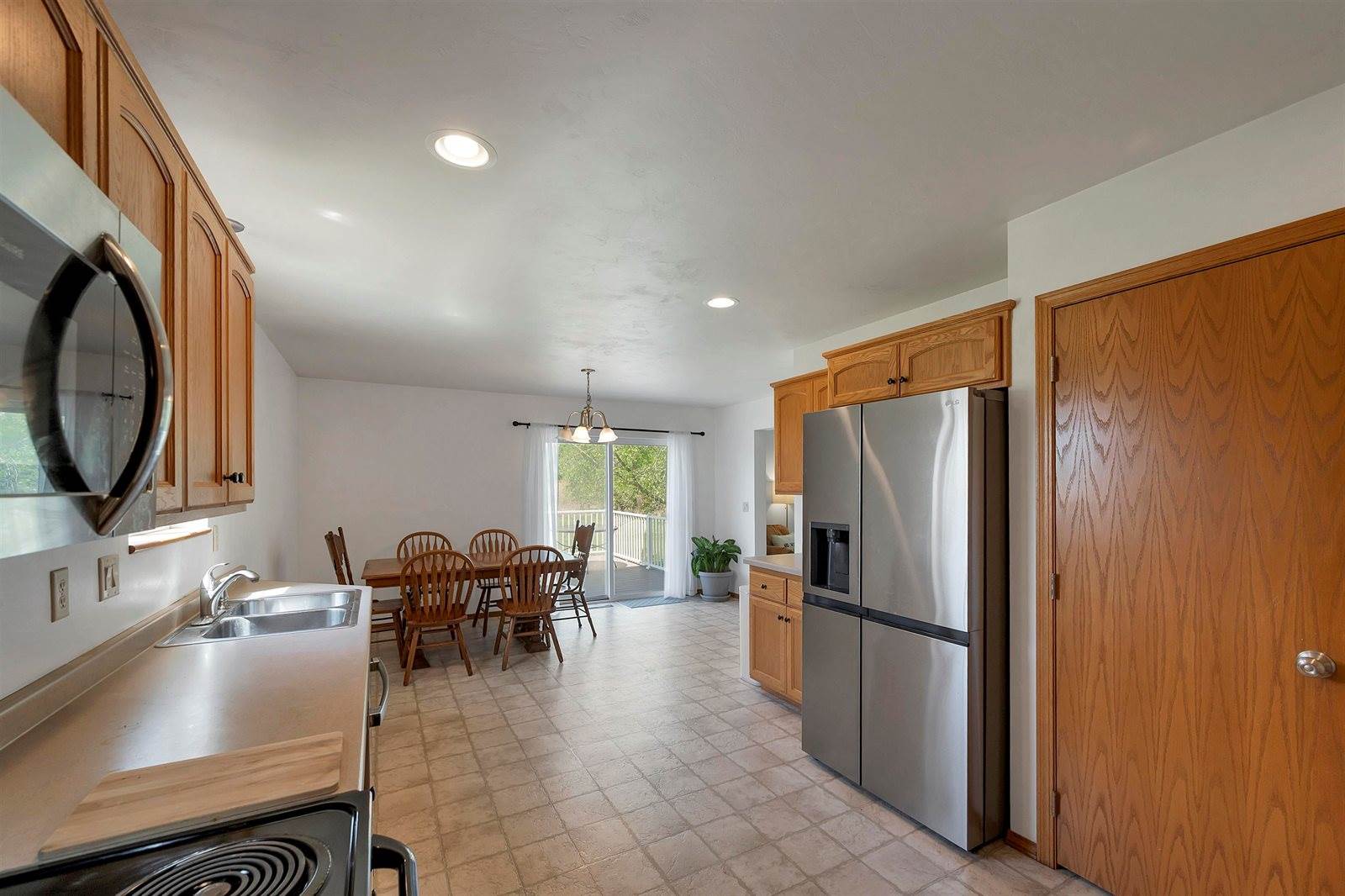 483 Madeline Lane, Little Suamico, WI 54141