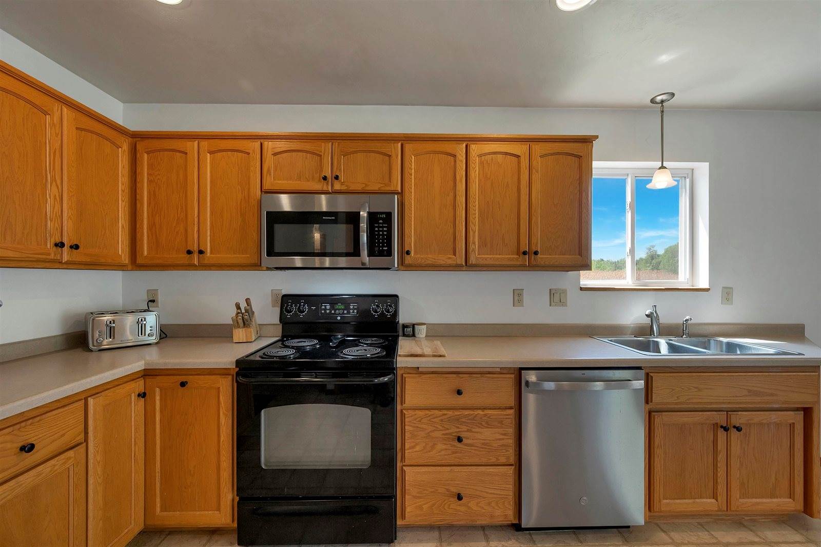 483 Madeline Lane, Little Suamico, WI 54141