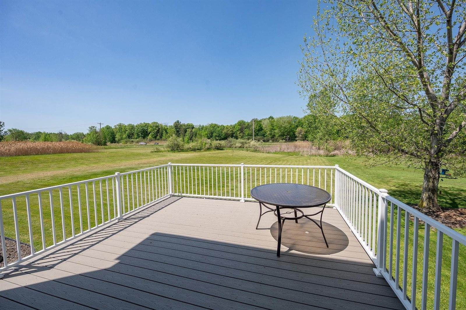 483 Madeline Lane, Little Suamico, WI 54141