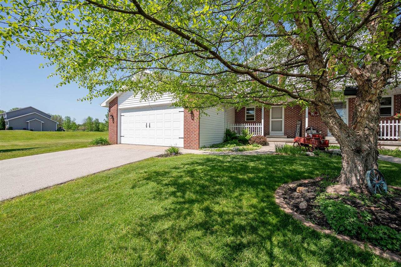 483 Madeline Lane, Little Suamico, WI 54141