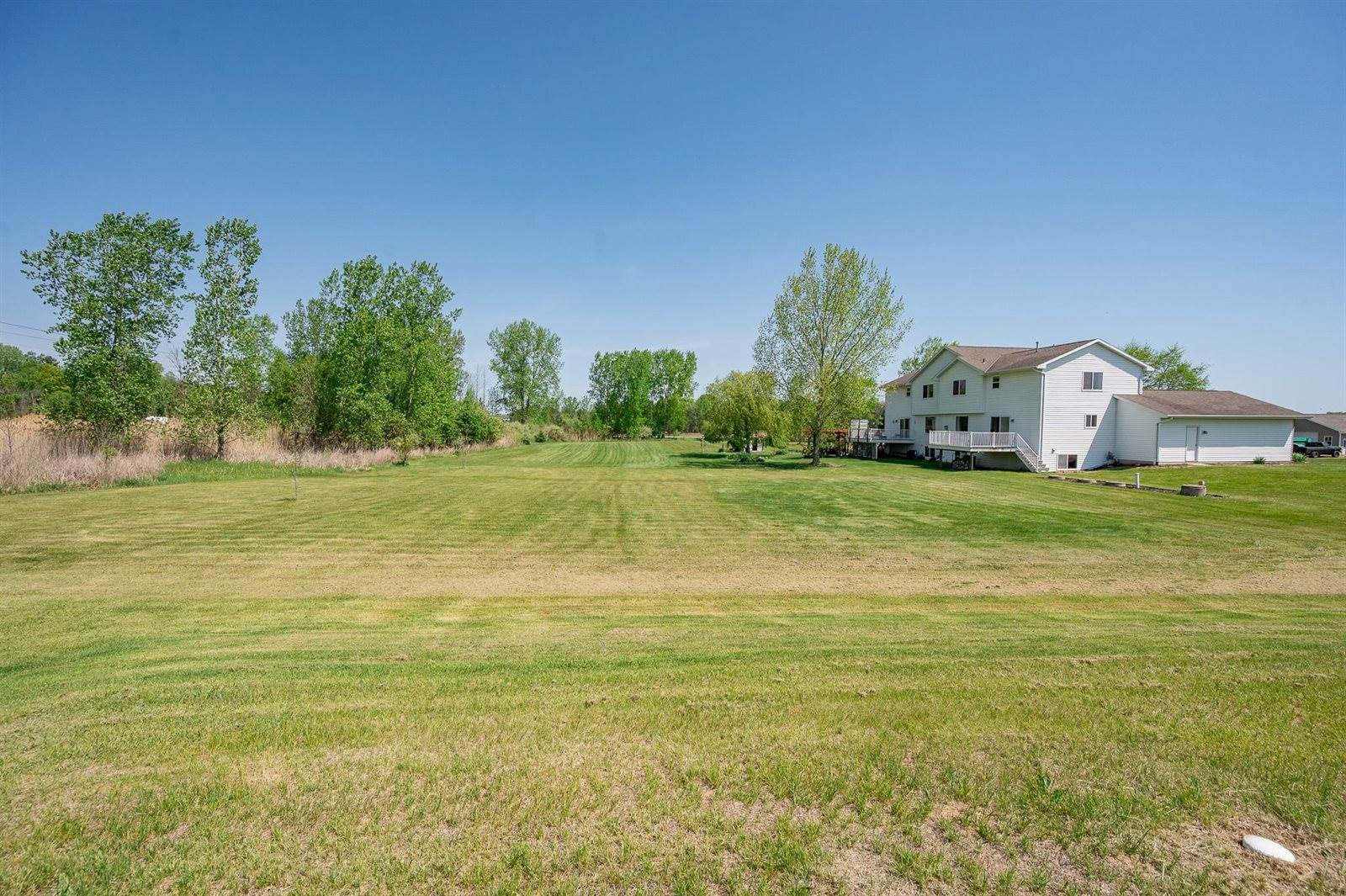 483 Madeline Lane, Little Suamico, WI 54141