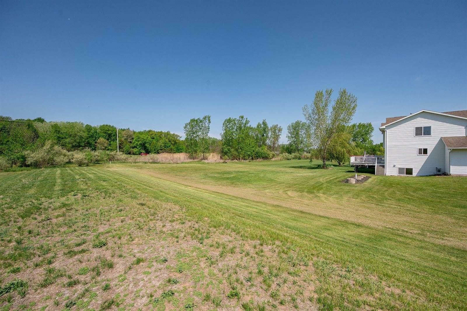 483 Madeline Lane, Little Suamico, WI 54141