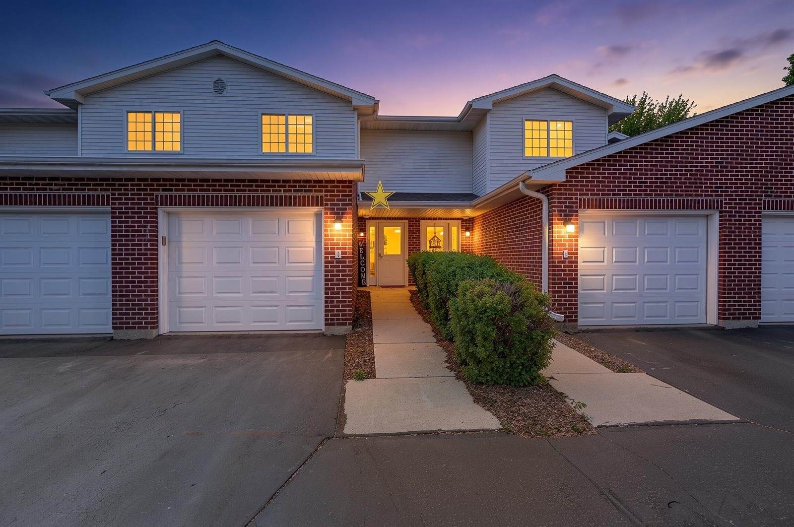 1909 Riverside Drive, Green Bay, WI 54313