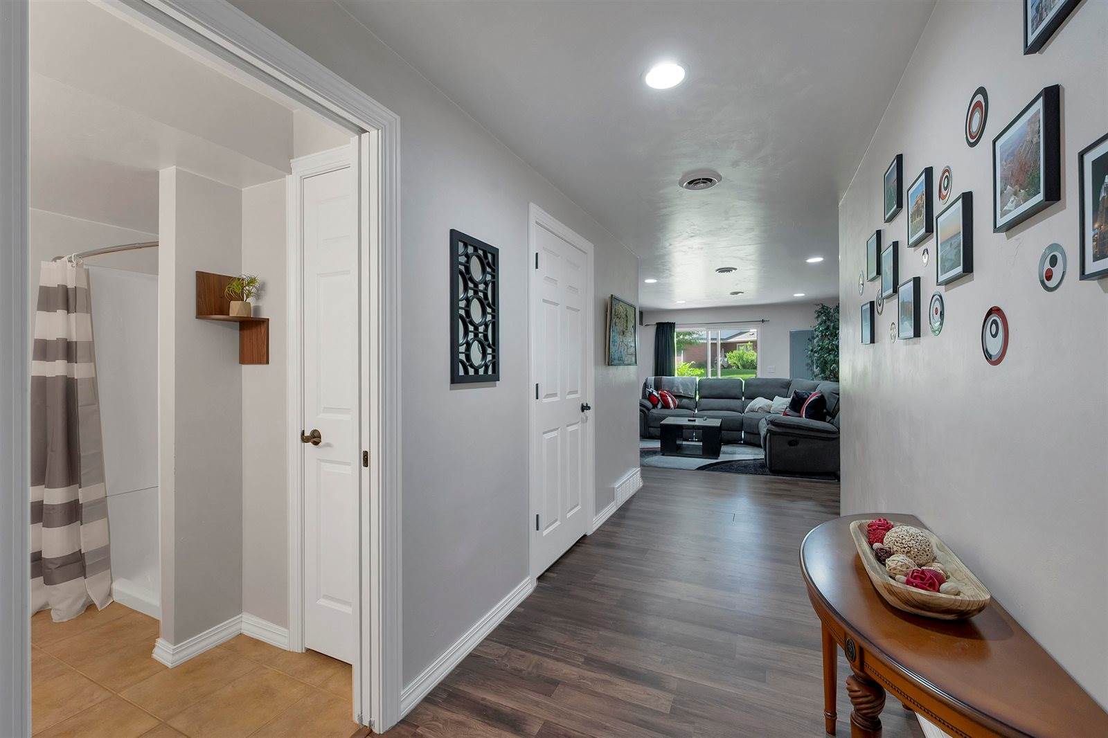 1909 Riverside Drive, Green Bay, WI 54313