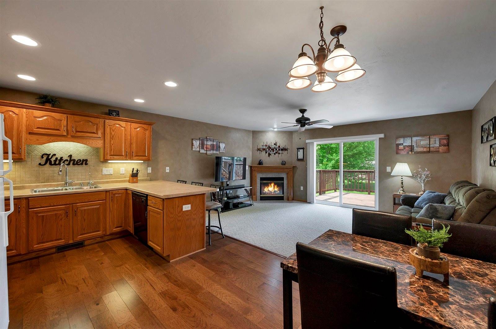 1909 Riverside Drive, Green Bay, WI 54313
