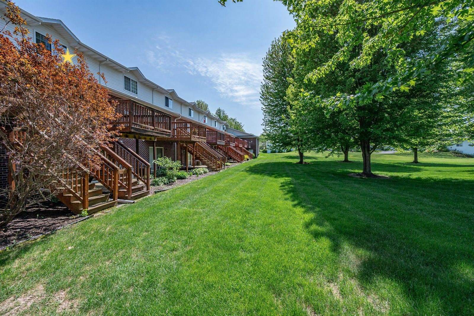 1909 Riverside Drive, Green Bay, WI 54313