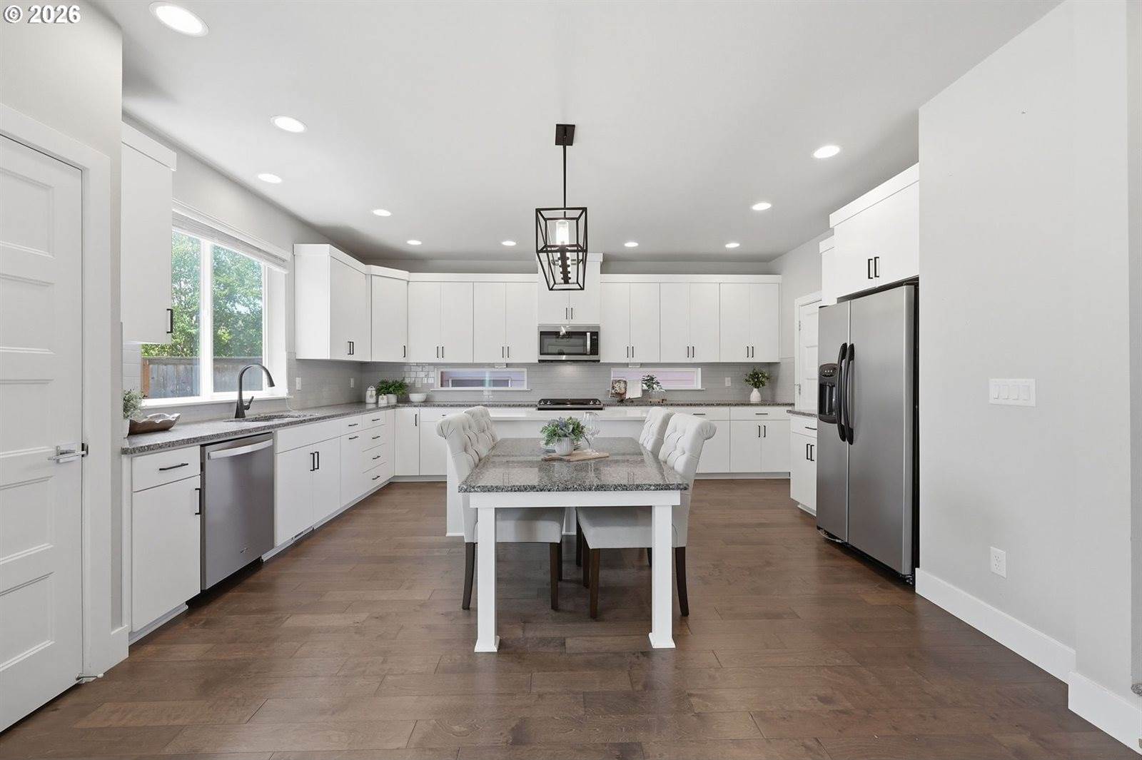 8100 SW Ryber Rd, Wilsonville, OR 97070