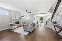 8100 SW Ryber Rd, Wilsonville, OR 97070