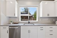 8100 SW Ryber Rd, Wilsonville, OR 97070