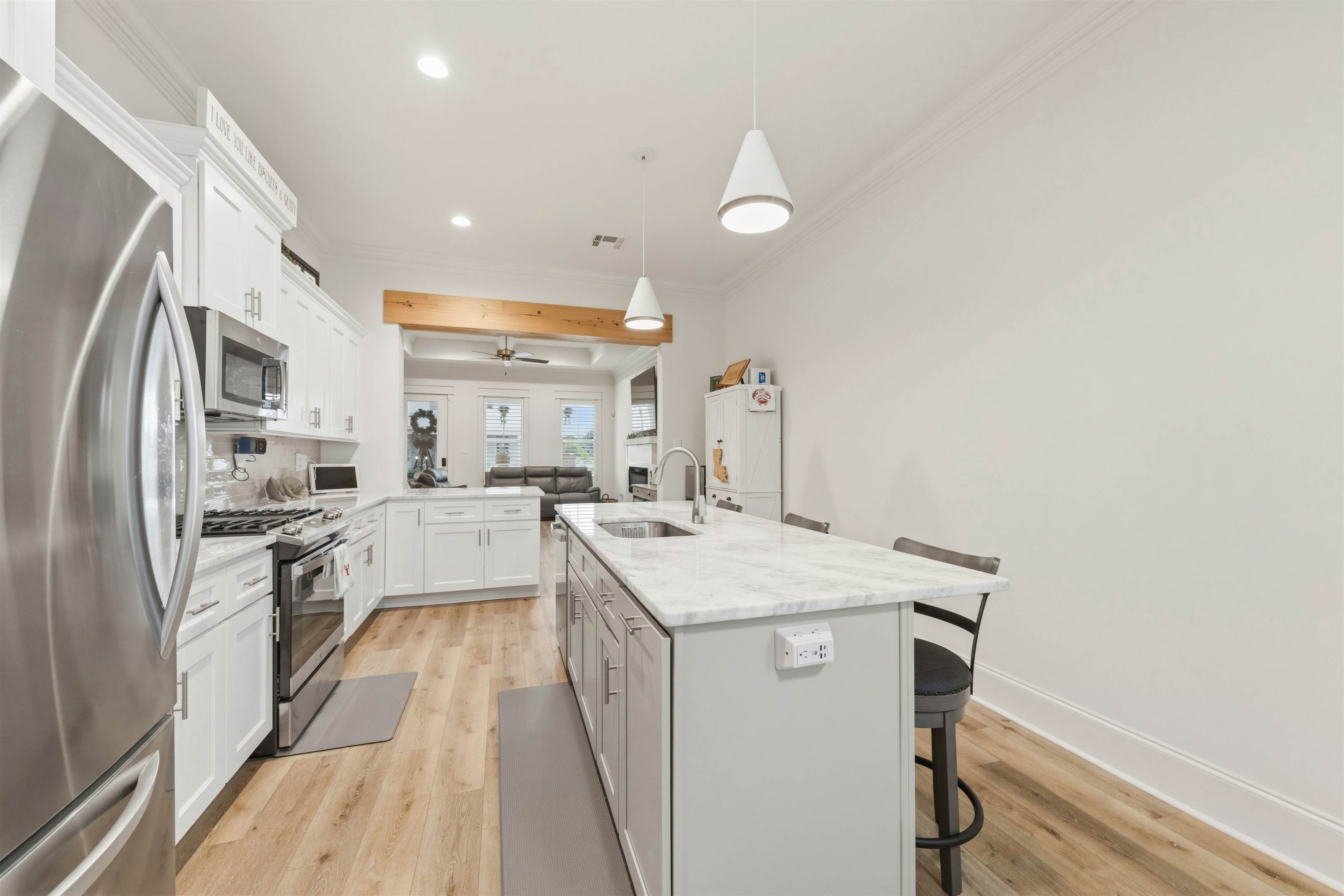 206 Oak Village Drive, Scott, LA 70583