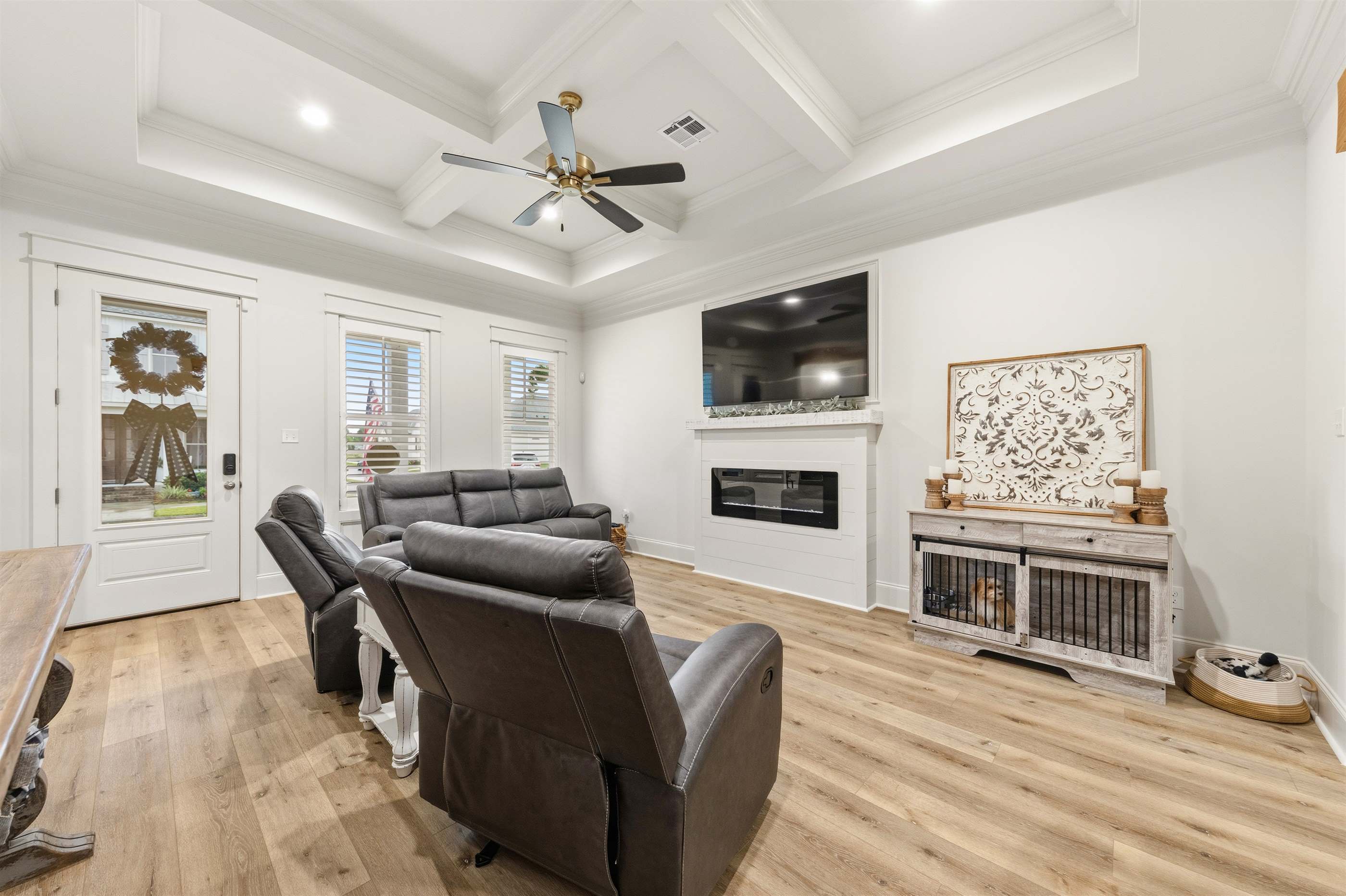 206 Oak Village Drive, Scott, LA 70583