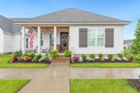 206 Oak Village Drive, Scott, LA 70583