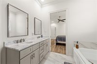 206 Oak Village Drive, Scott, LA 70583