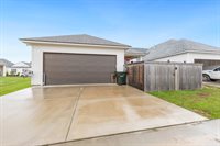 206 Oak Village Drive, Scott, LA 70583
