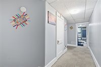 19 Singer Ave, McKees Rocks, PA 15136