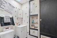 19 Singer Ave, McKees Rocks, PA 15136