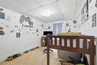 19 Singer Ave, McKees Rocks, PA 15136