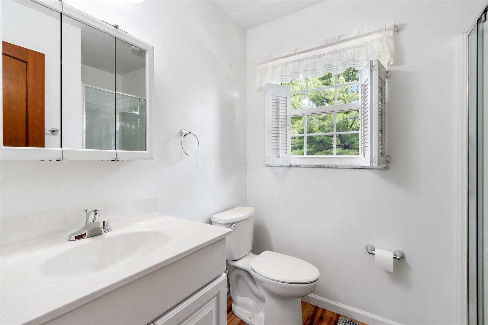 6835 Bowerman Street East, Worthington, OH 43085