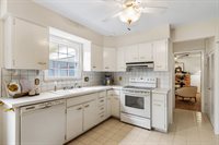 6835 Bowerman Street East, Worthington, OH 43085