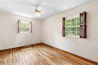 6835 Bowerman Street East, Worthington, OH 43085