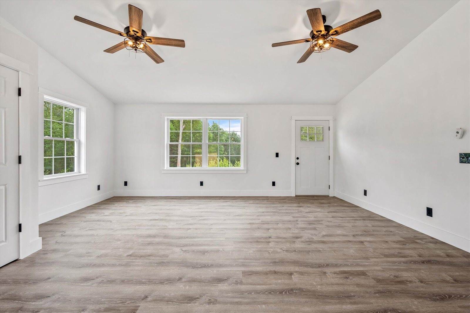 282 Merrill Road, Levant, ME 04456