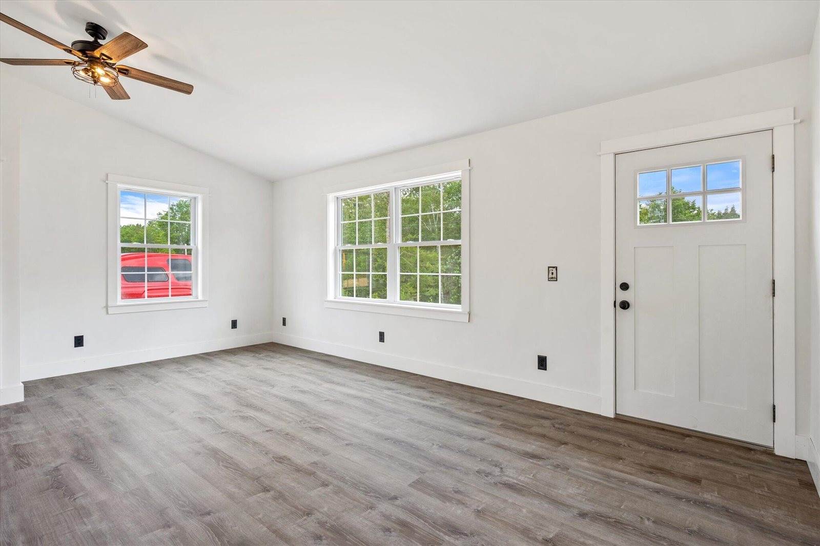 282 Merrill Road, Levant, ME 04456