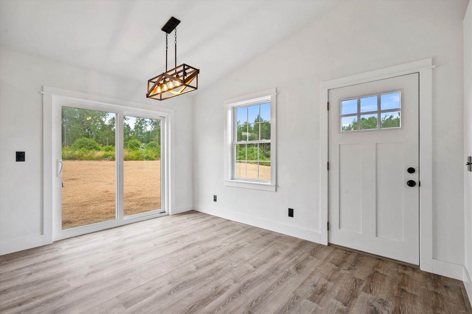 282 Merrill Road, Levant, ME 04456