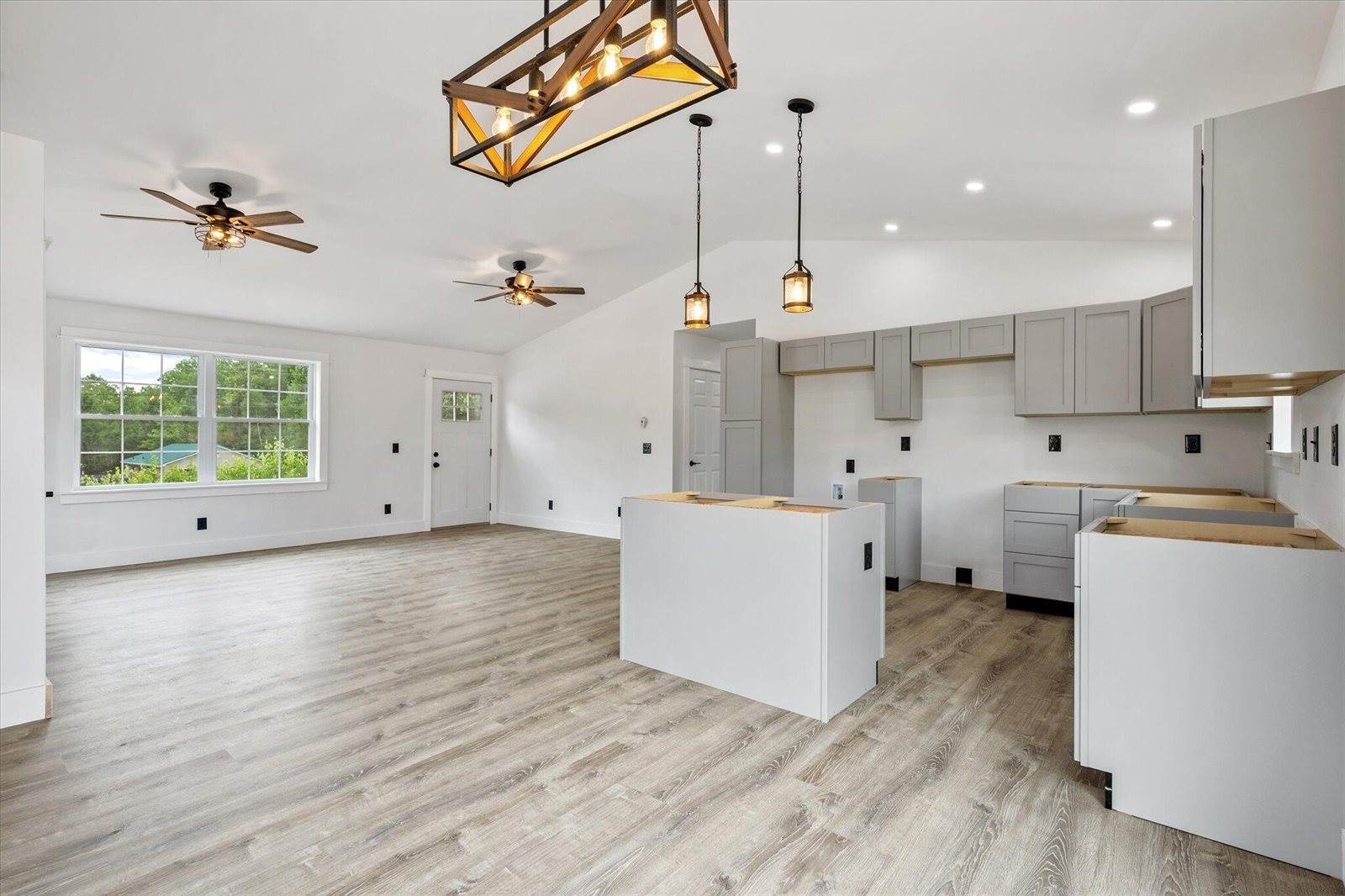 282 Merrill Road, Levant, ME 04456