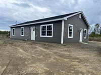 282 Merrill Road, Levant, ME 04456