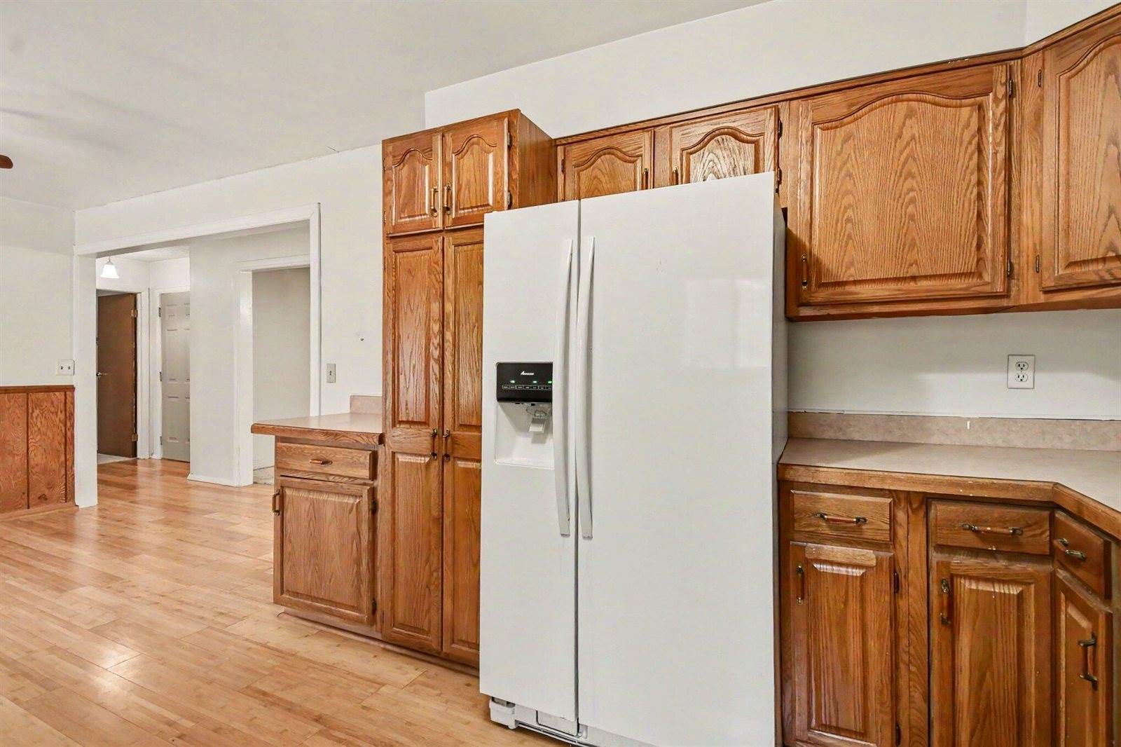 306 Silverhill Drive, Houghton Lake, MI 48629