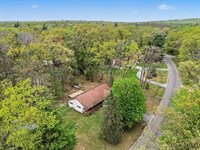 306 Silverhill Drive, Houghton Lake, MI 48629