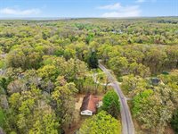 306 Silverhill Drive, Houghton Lake, MI 48629