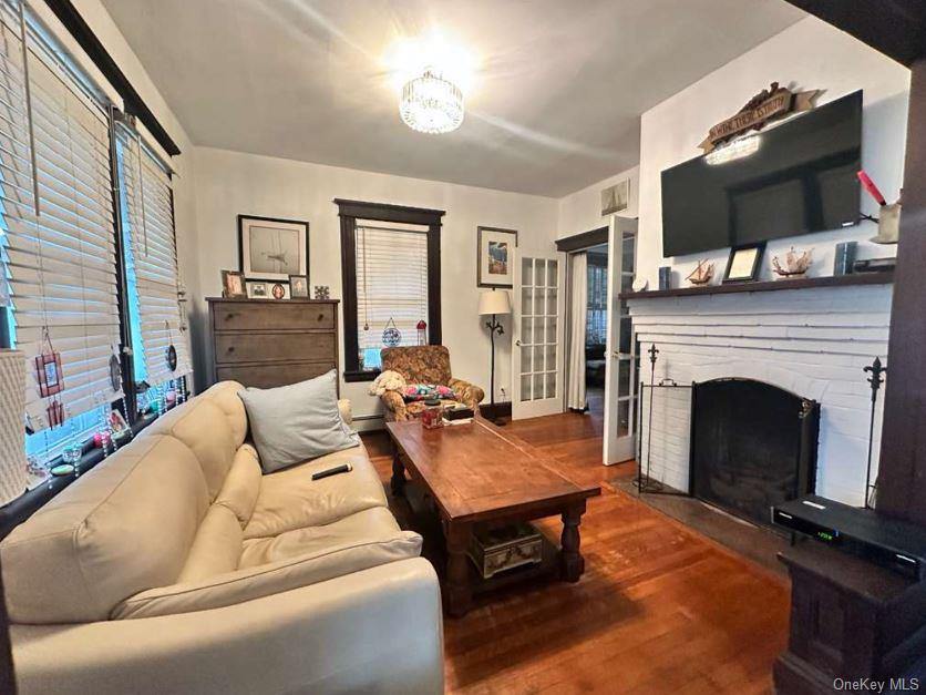 32 Herbert Avenue, Port Washington, NY 11050