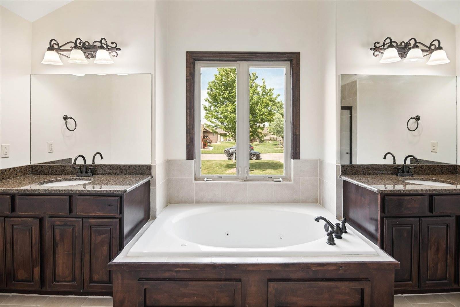 2034 South Sierra Hills Ct, Wichita, KS 67230