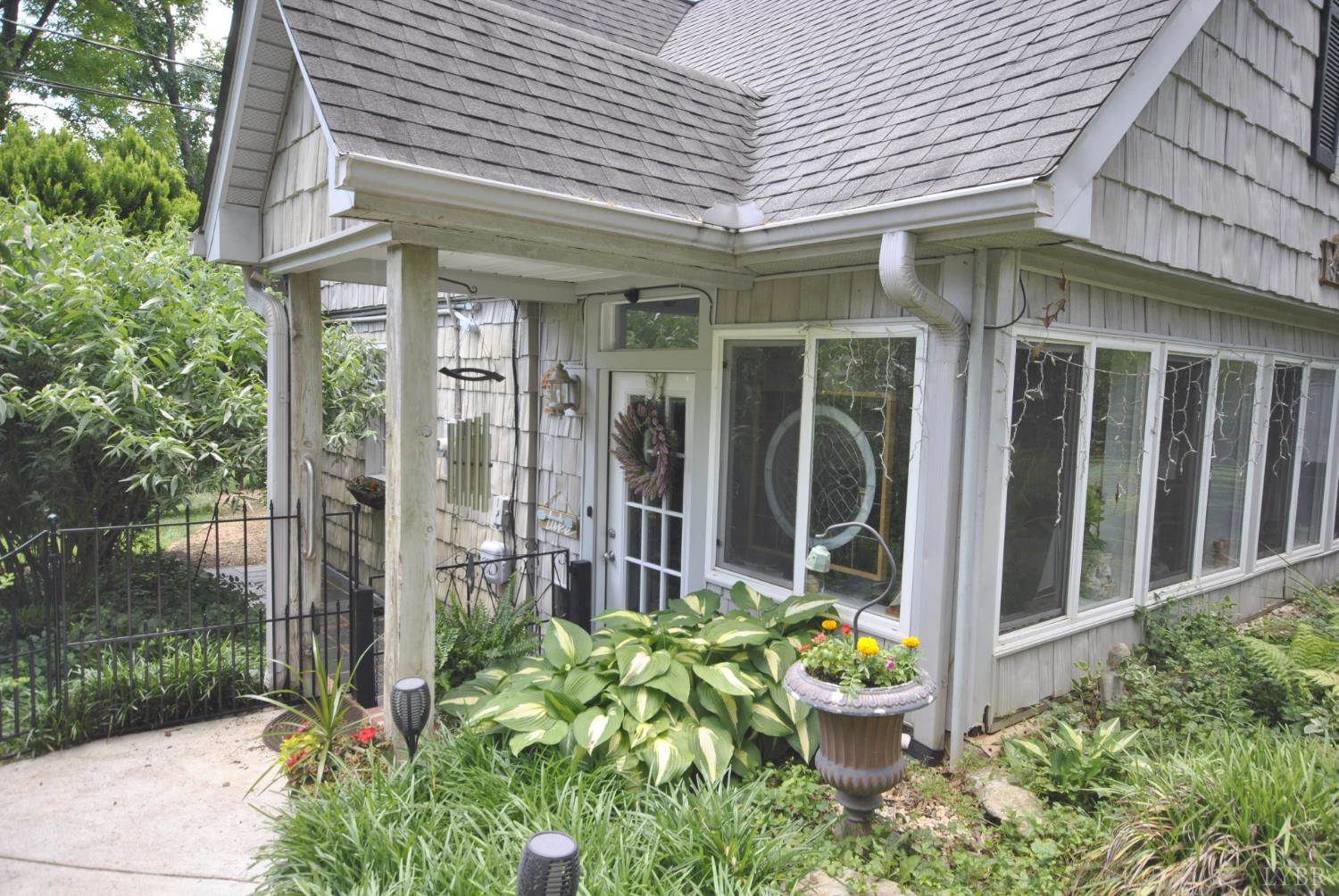 1216 Timberlake Drive, Lynchburg, VA 24502