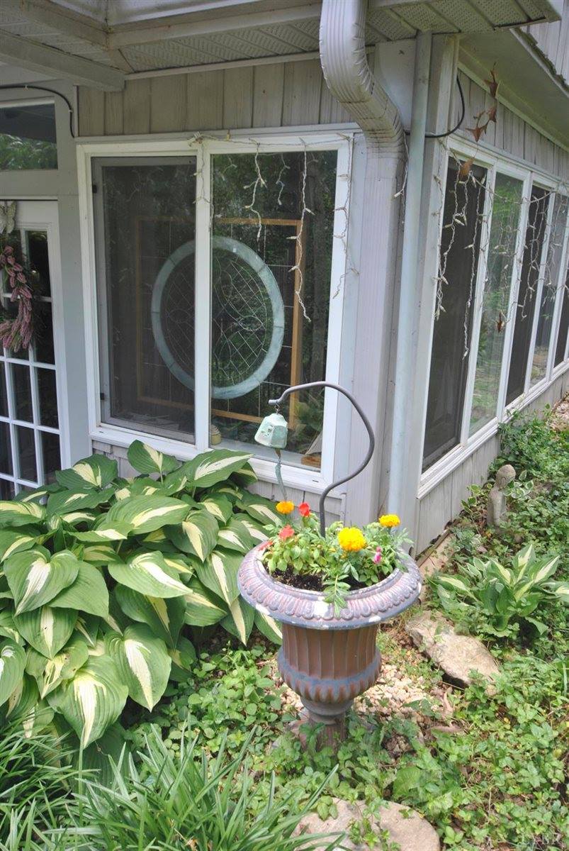 1216 Timberlake Drive, Lynchburg, VA 24502