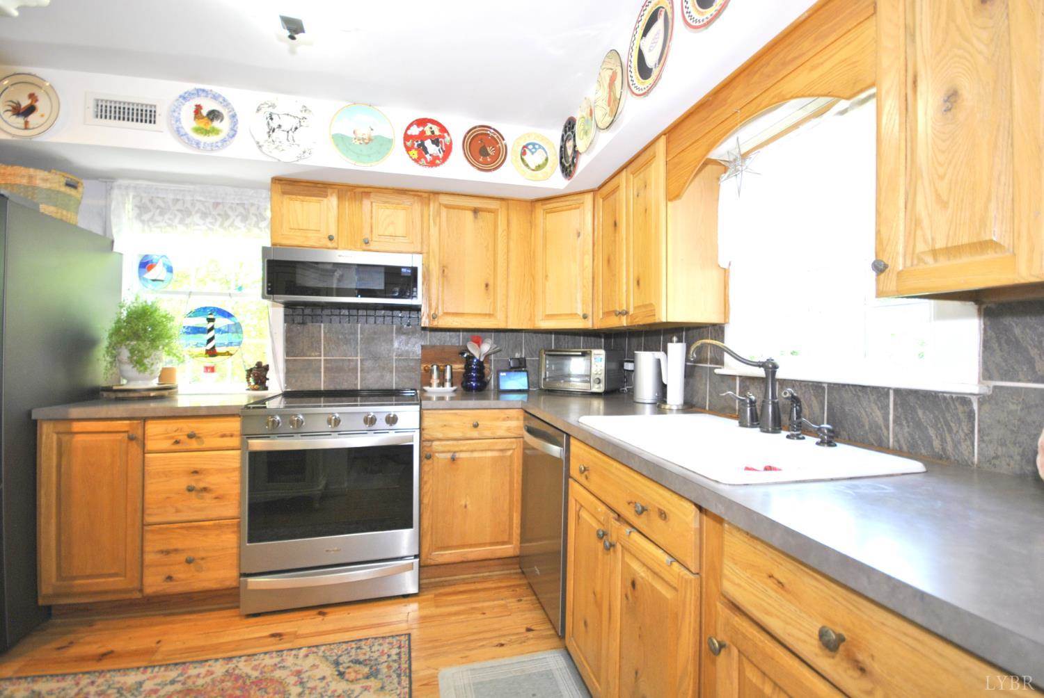 1216 Timberlake Drive, Lynchburg, VA 24502