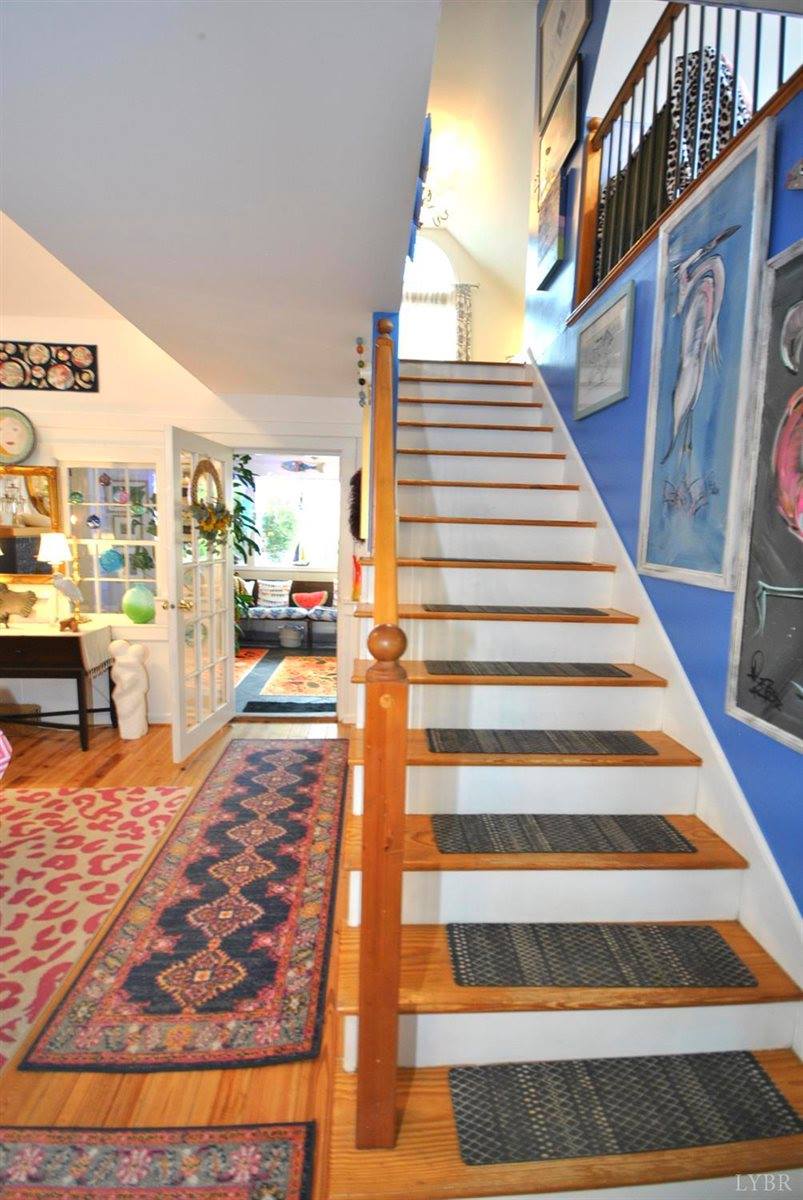 1216 Timberlake Drive, Lynchburg, VA 24502