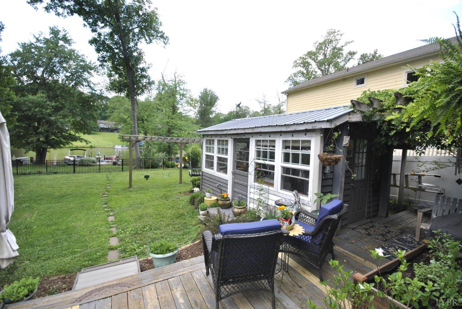1216 Timberlake Drive, Lynchburg, VA 24502