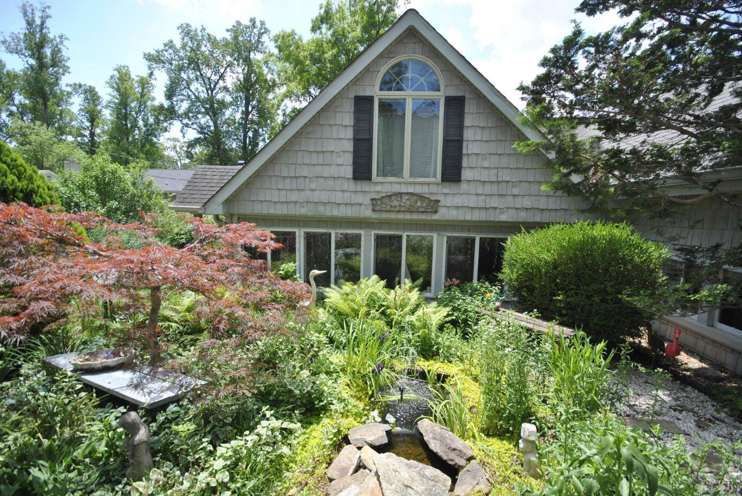 1216 Timberlake Drive, Lynchburg, VA 24502