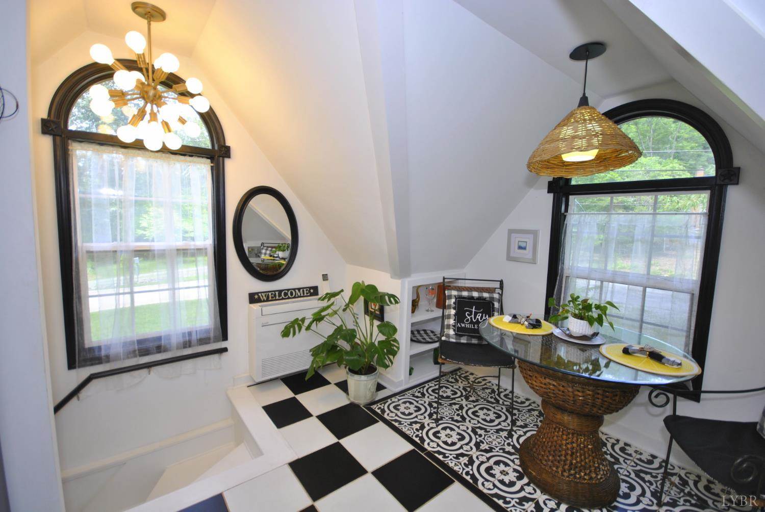 1216 Timberlake Drive, Lynchburg, VA 24502