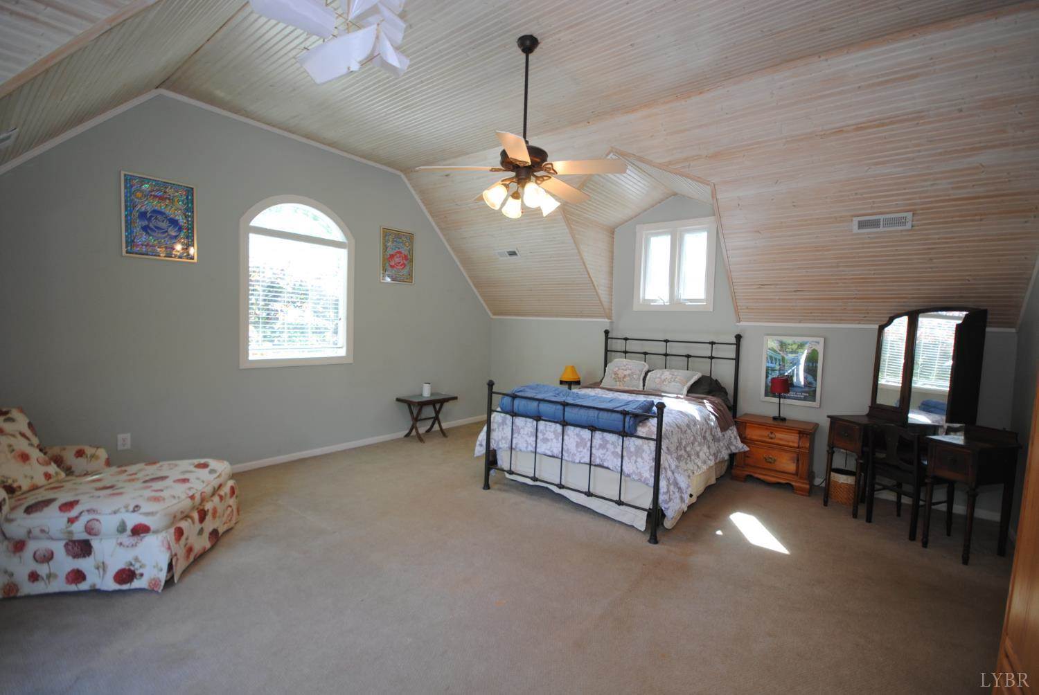 762 Timberlake Drive, Lynchburg, VA 24502