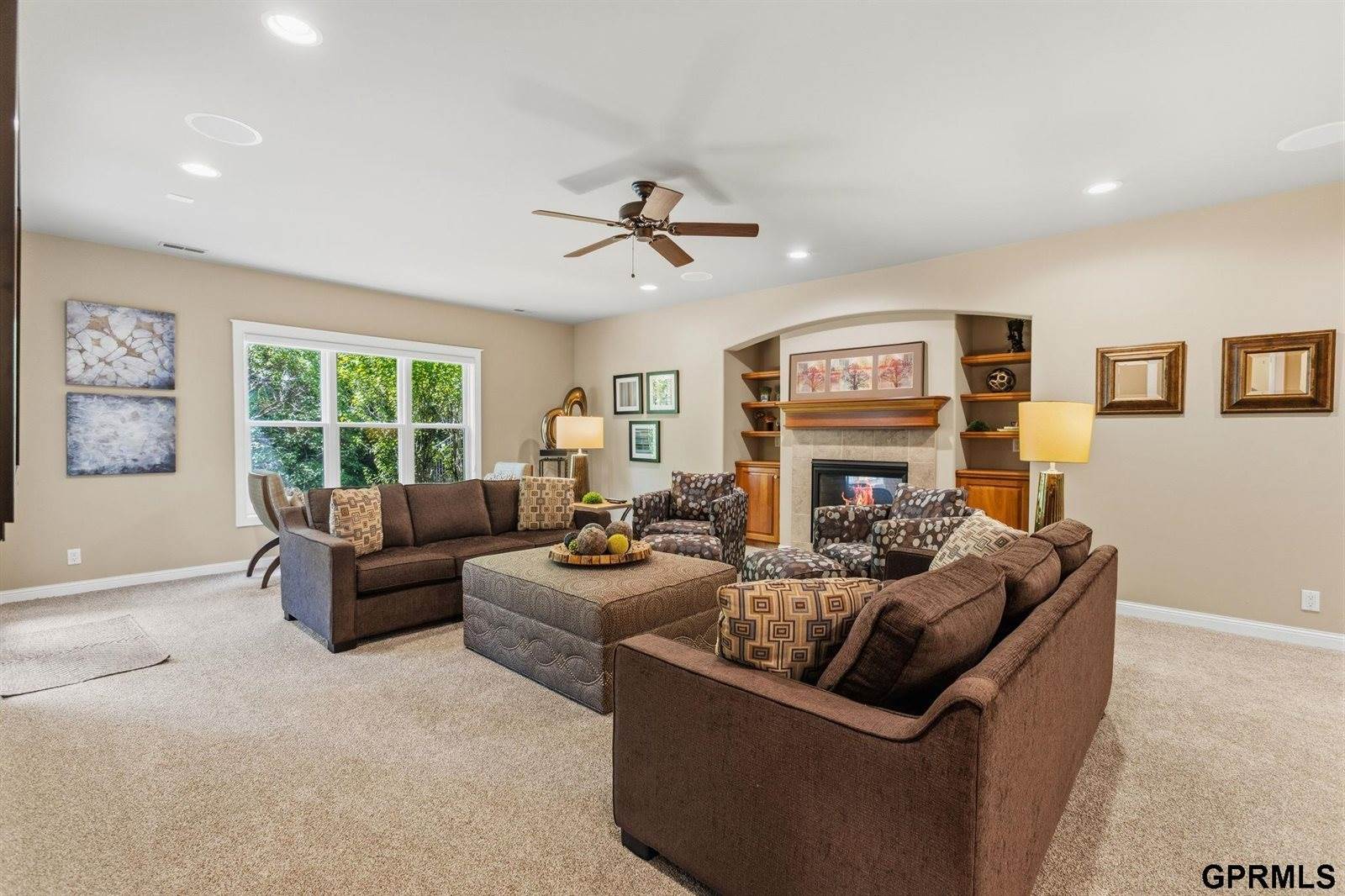 1223 Lynnwood Lane, Omaha, NE 68152
