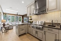 1223 Lynnwood Lane, Omaha, NE 68152