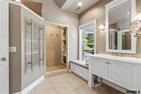 1223 Lynnwood Lane, Omaha, NE 68152